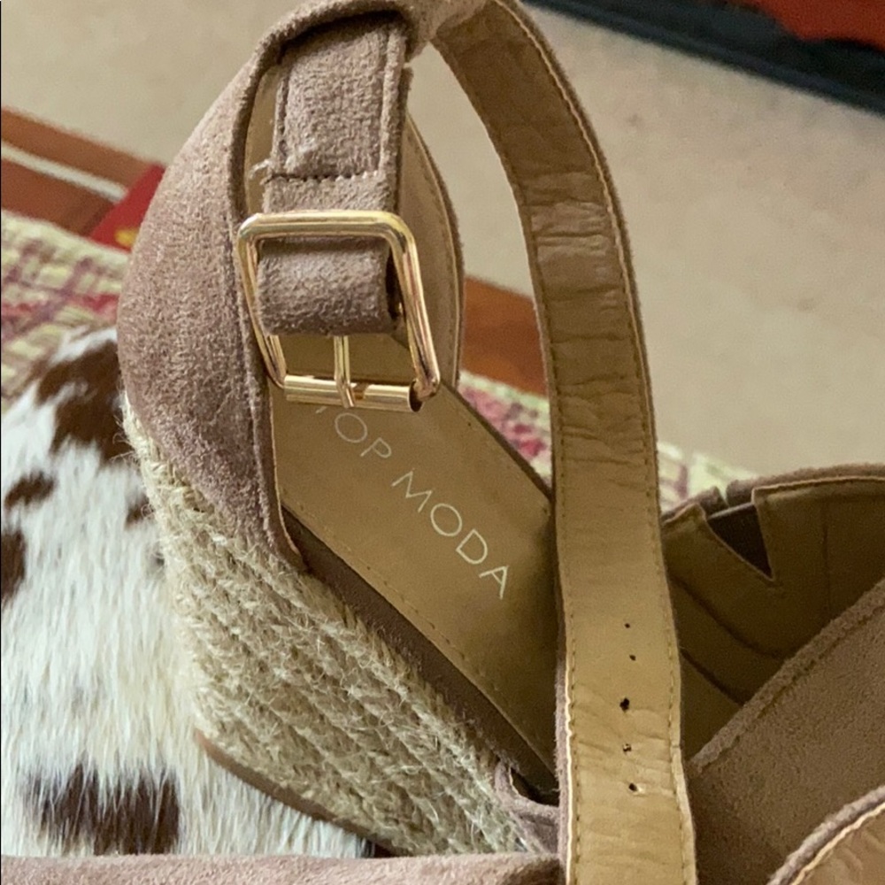 Wedges - Picture 3 of 7